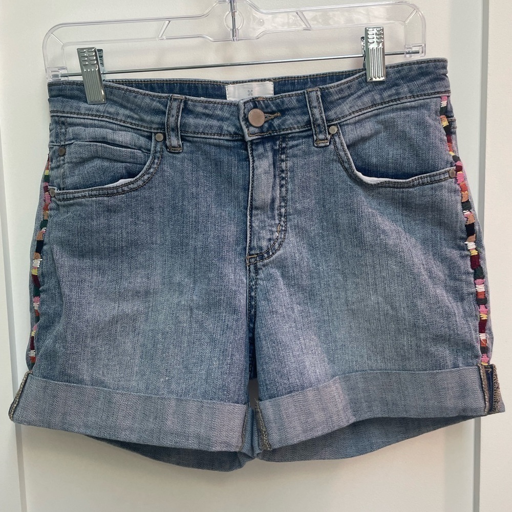 Caslon women’s high rise Rolled Boyfriend shorts embroidered sides size 26